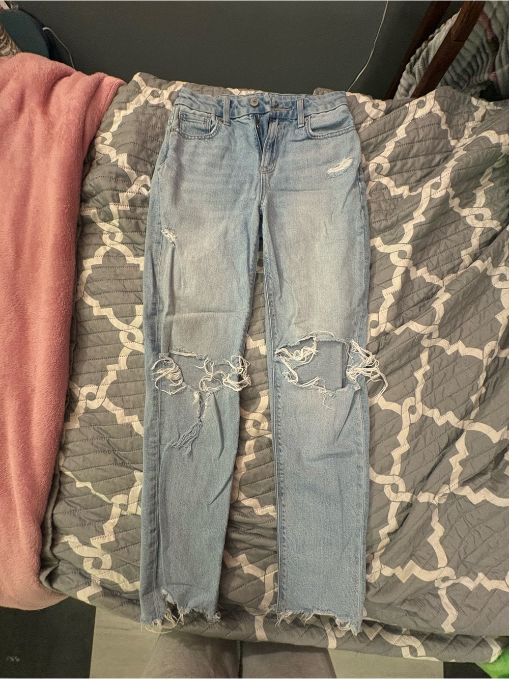 American Eagle Outfitters Light Blue Distressed Straight-Leg Jeans
